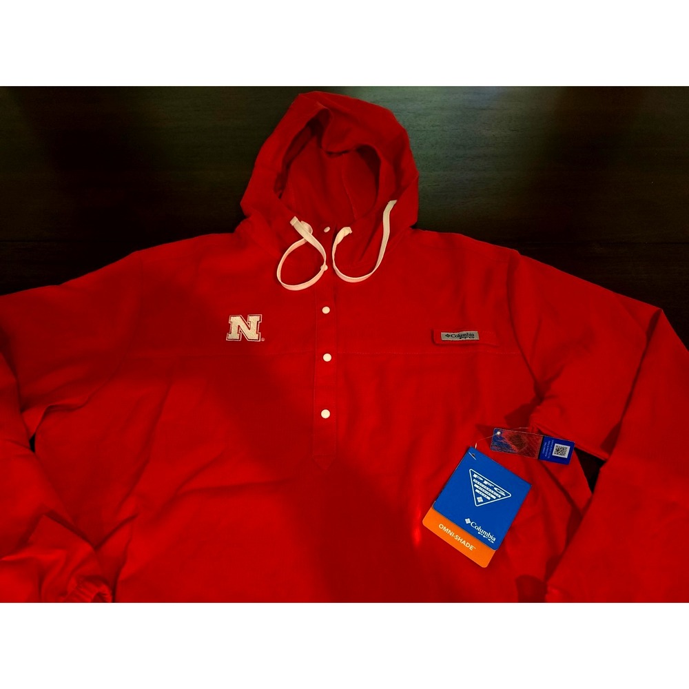 Nebraska University‎ Columbia Scarlet PFG Pullover 1/2 snap Womans Large